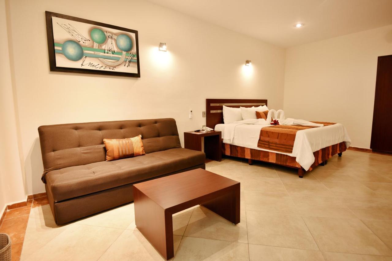 Hotel Quinta 테키스키아판 외부 사진