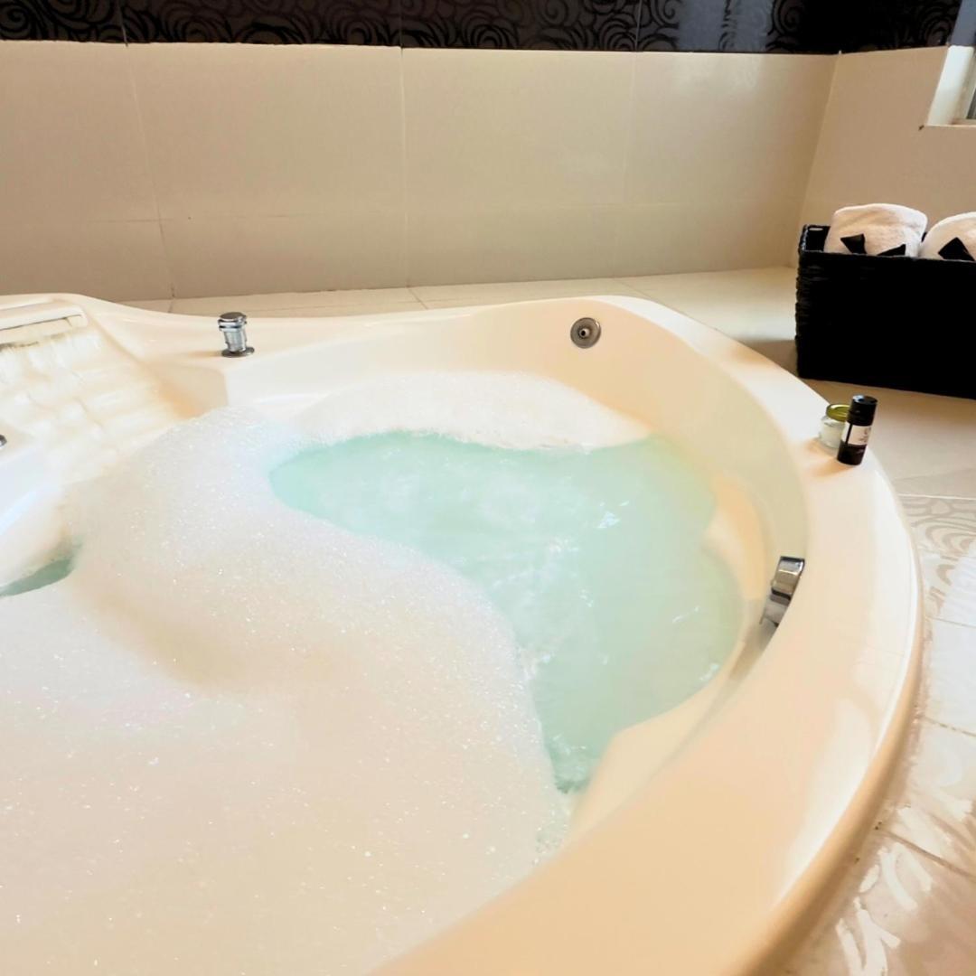 Hotel Quinta 테키스키아판 외부 사진